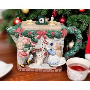 Fitz and Floyd Christmas Fireplace Teapot with Lid  Vintage EUC Handpainted